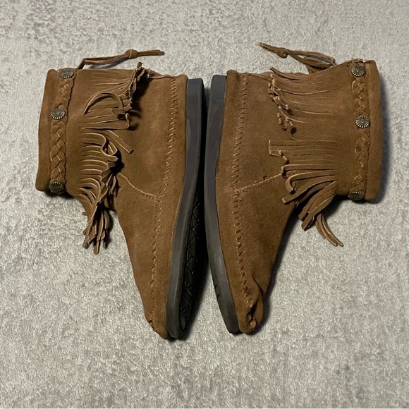 Minnetonka vintage suede fringe ankle booties size 7 brown - Picture 8 of 9
